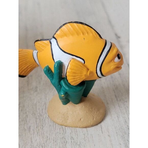 Merlin dad Finding Nemo coral reef toy figure Disney Pixar - Picture 5 of 6
